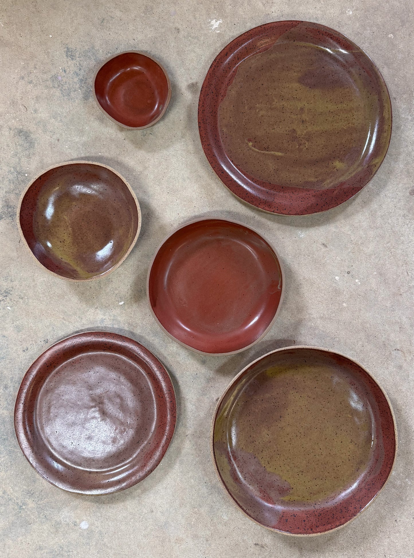 Dulse Dinnerware